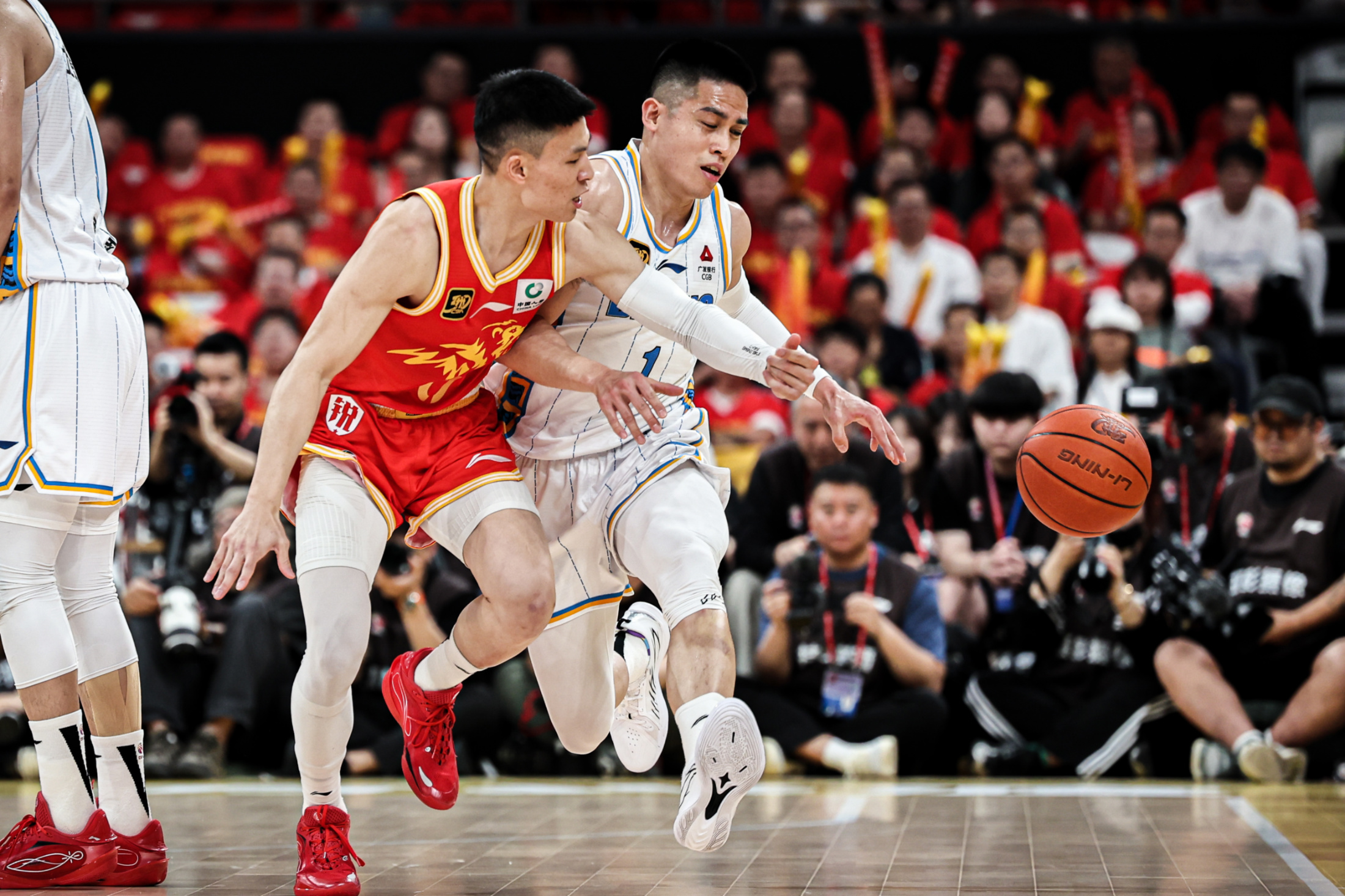 九游官方入口-CBA季后赛今晚再迎强敌，金州勇士内部沟通，主帅态度——底气十足，阵容厚度经受考验的简单介绍