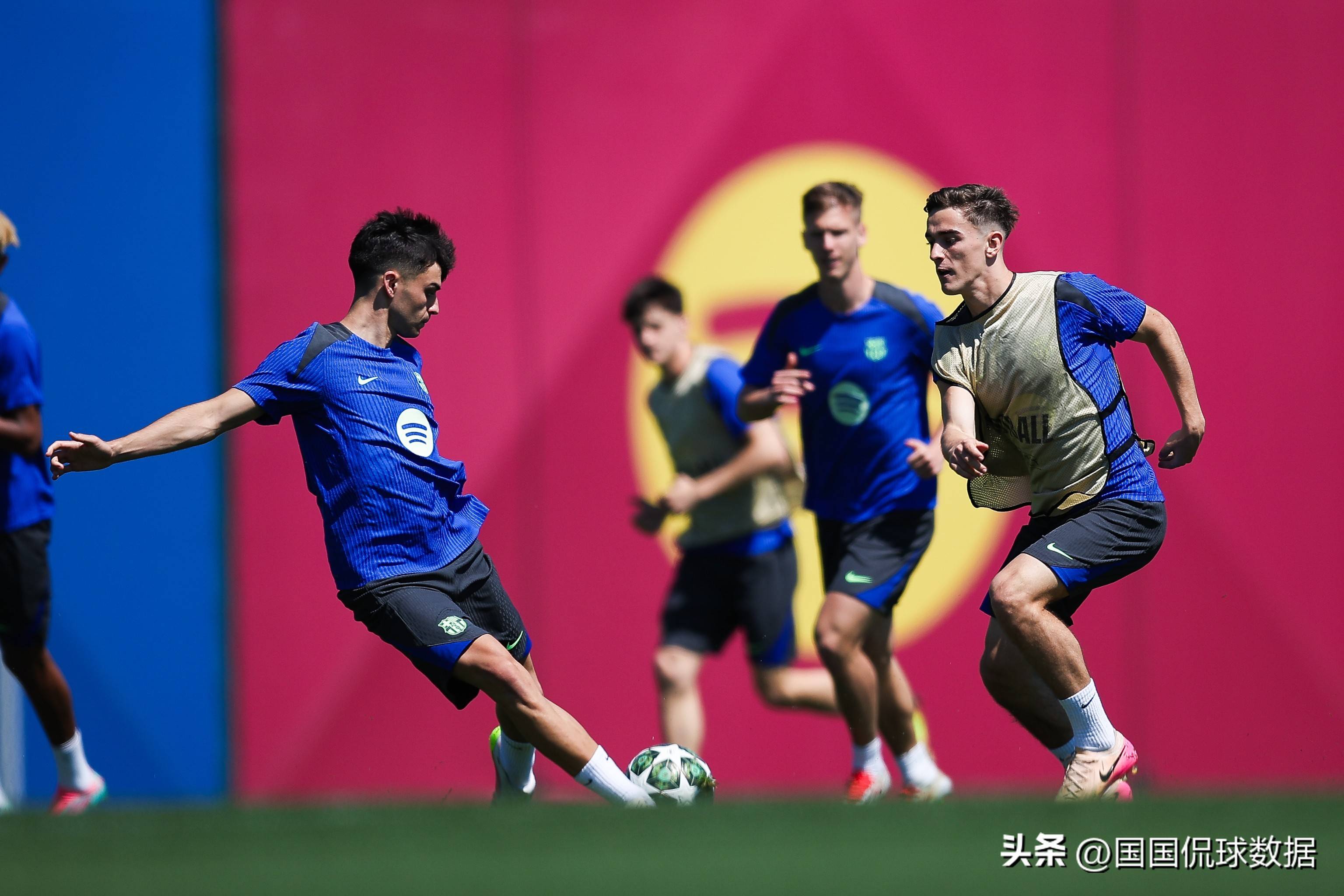 九游互动体验-包含国际米兰迎欧冠关键赛，今晨内部沟通，气氛紧张，数据趋势出现新变化的词条