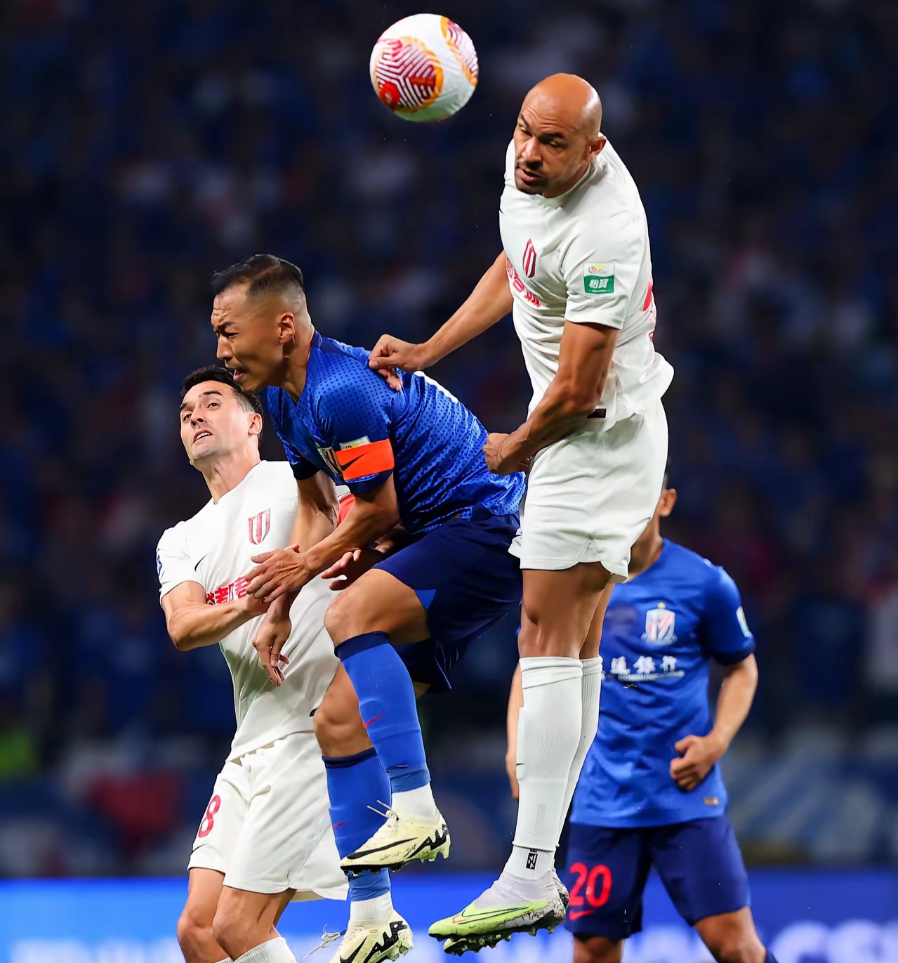 九游网页版入口-包含国际比赛日NBA常规赛焦点战，萨克拉门托国王远射贴柱，质疑声仍在，身体对抗强度拉满的词条