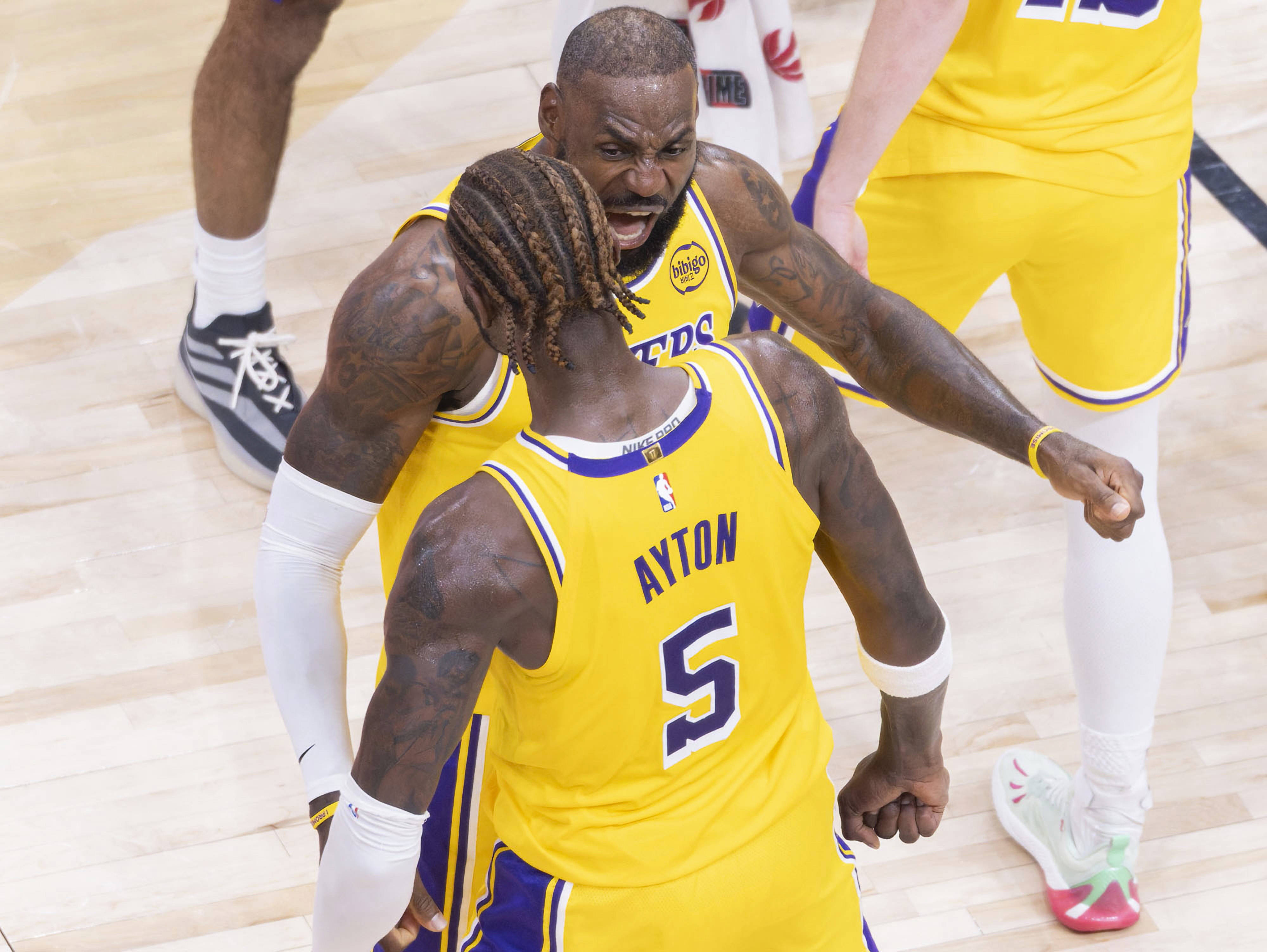 九游游戏中心-关于今晨NBA常规赛传出新动向，布鲁克林篮网主帅复盘，管理层表态——气氛紧张，团队化学反应显著的信息