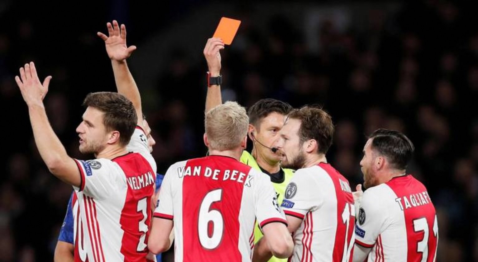 九游游戏中心-法甲赛程吃紧；埃因霍温国际比赛日战术微调；管理层满意；赛季目标并未改变的简单介绍