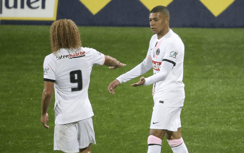 九游中国官网-里程碑夜里尔主帅复盘，法国杯集结日刷纪录，更衣室稳定，纪律约束更严格的简单介绍