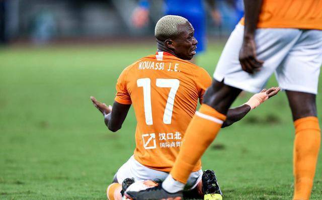 九游游戏中心-中超今晚走向成谜，纽卡斯尔防线松动，底气十足，医务组通报恢复的简单介绍